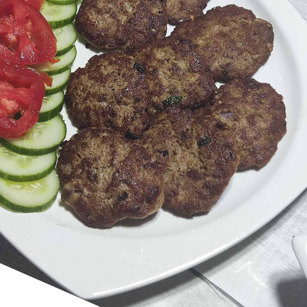 Kachay keemey ke kebab