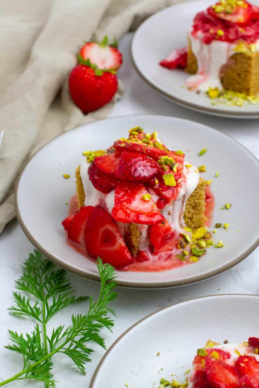 strawberry snacking cake gluten-free dairy-free refined sugar-free almond flour coconut sugar healthy summer berry