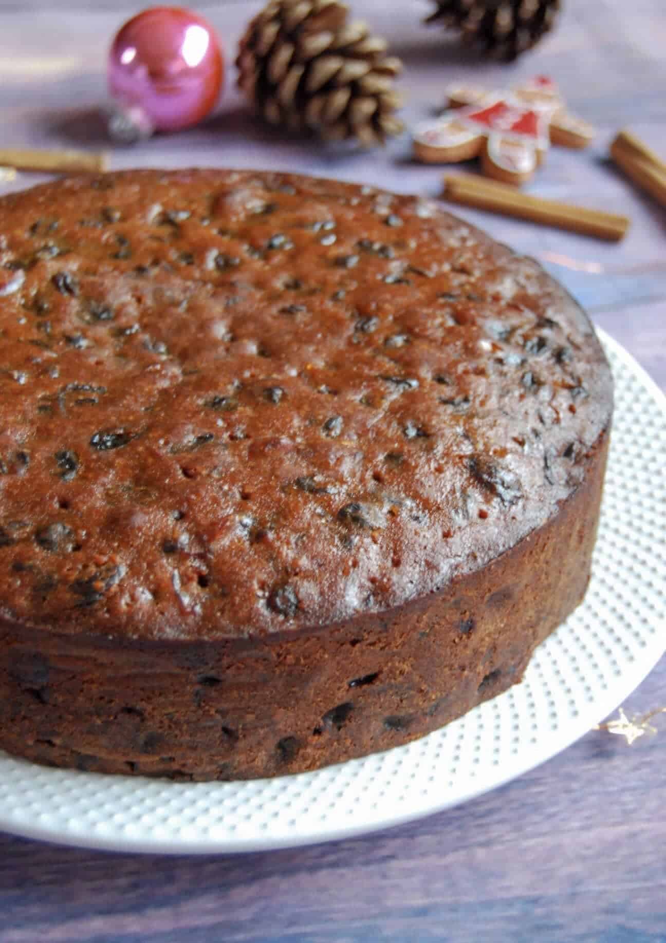 AMARETTO CHRISTMAS CAKE