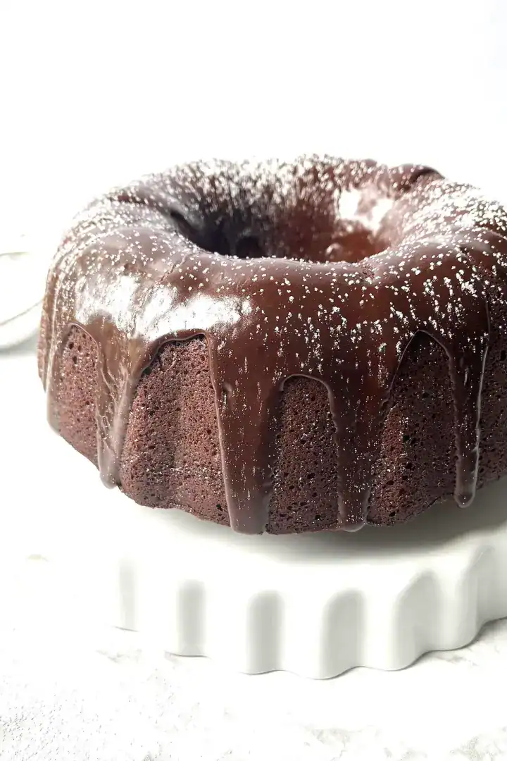 OLD FASHIONED CHOCOLATE POUND CAKE WITH ICING