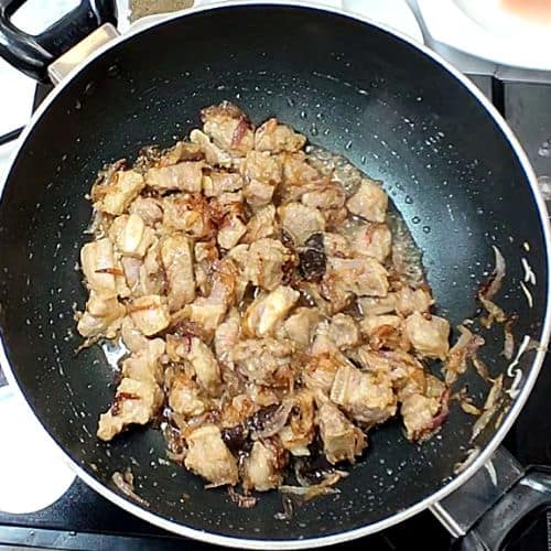 Lamb pieces turning golden brown
