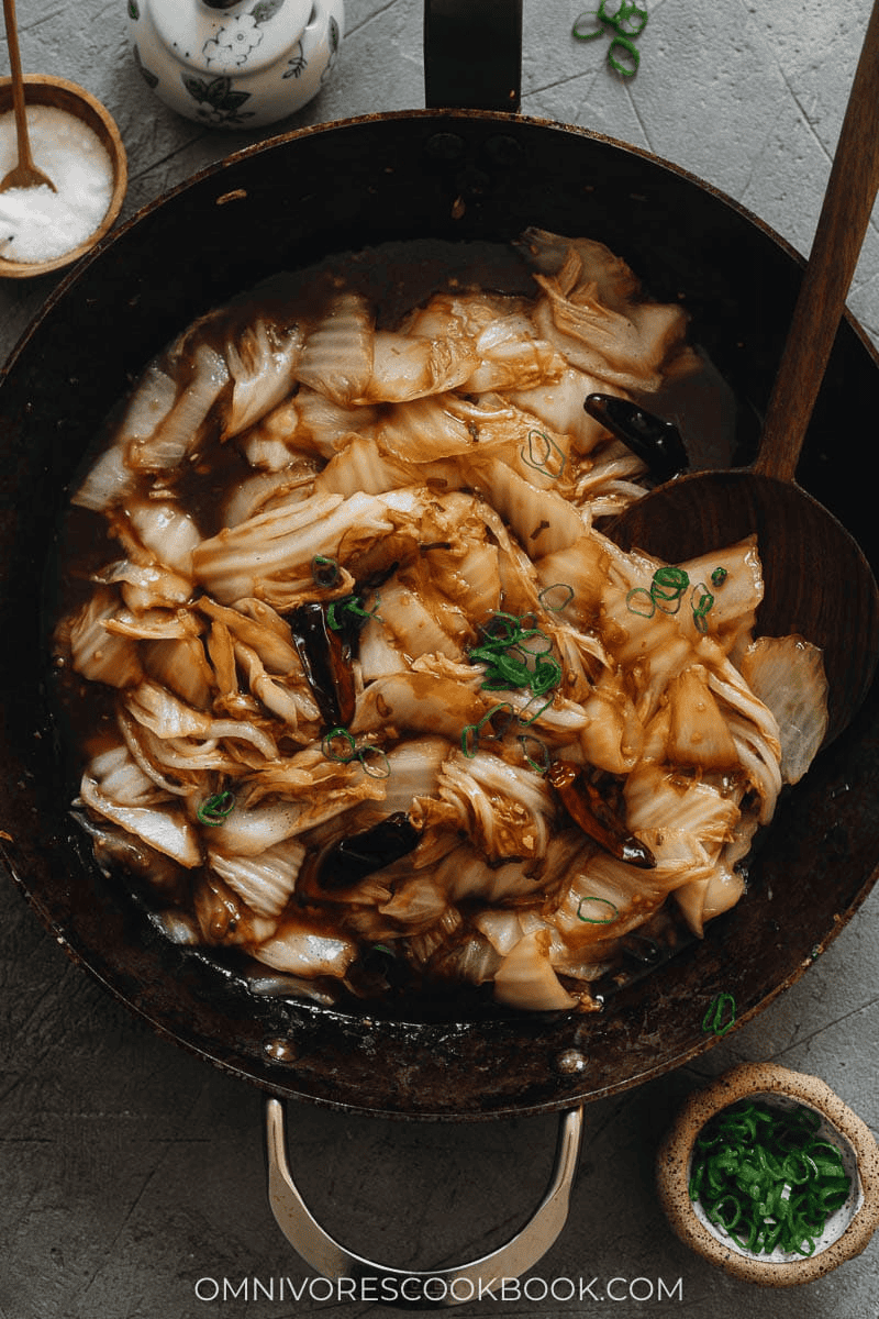 Napa cabbage stir fry with tangy vinegar sauce