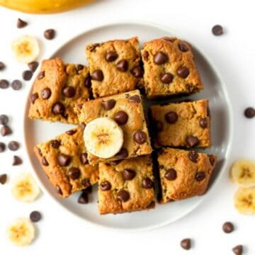 Delicious banana snack cake with chocolate chips, perfect for a quick treat.