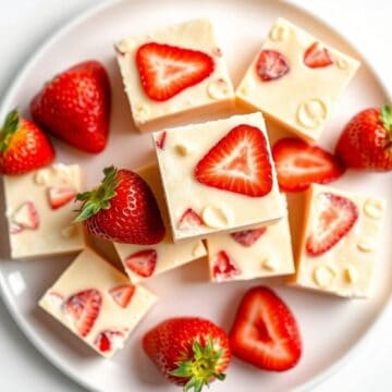 Delicious strawberry shortcake fudge with fresh strawberries and creamy white chocolate. Perfect for.
